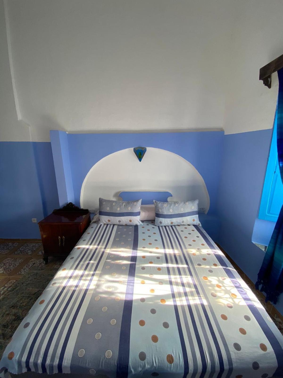 Hotel Ahrazem Chefchaouen Bagian luar foto